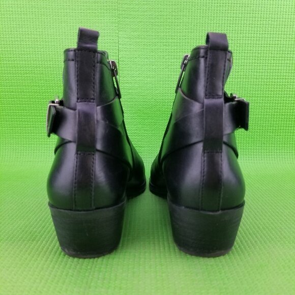 ✅Vince Camuto PEAMER Black Leather Ankle Booties W/Strap Womens 8M Western Style - Picture 8 of 11